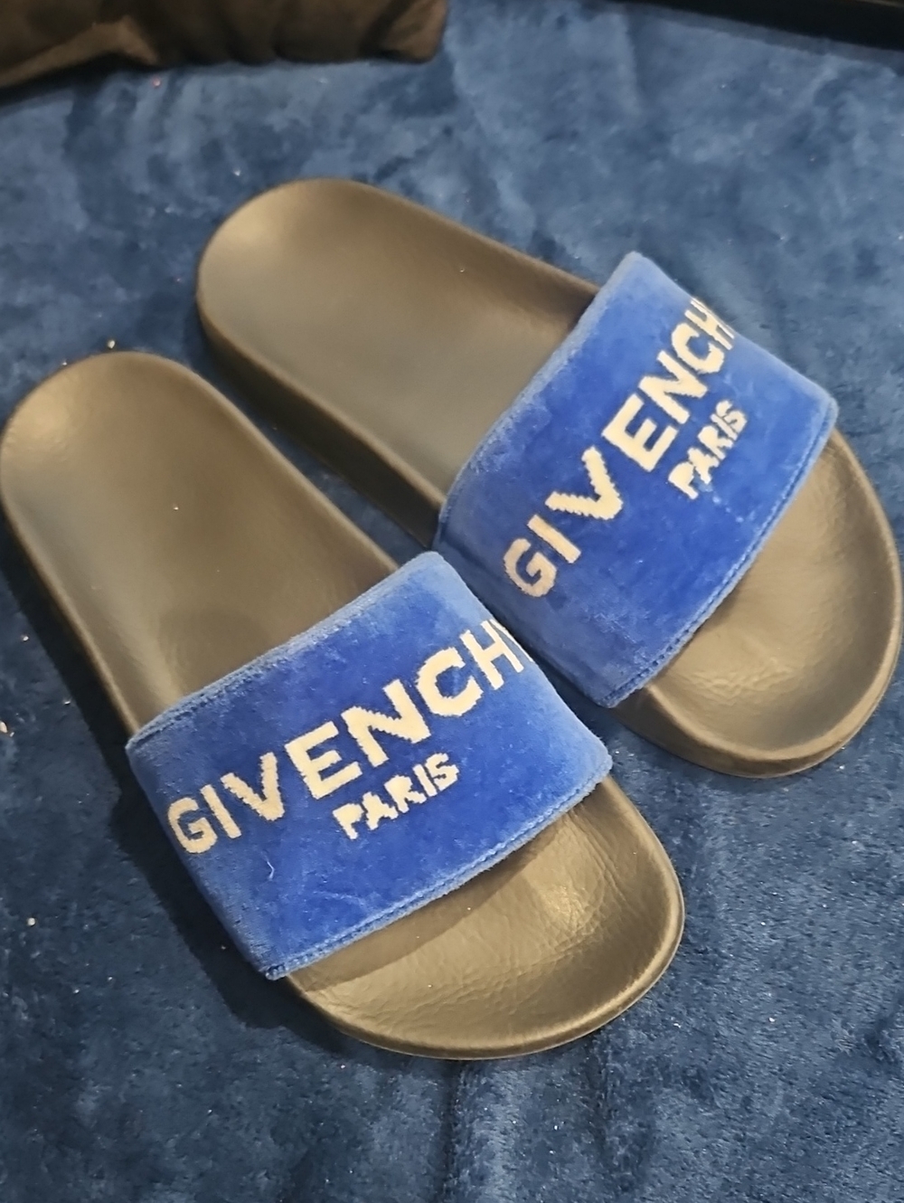 ⭐️Givenchy Blue Velvet Logo Slide Sandals - Women SZ 6⭐️